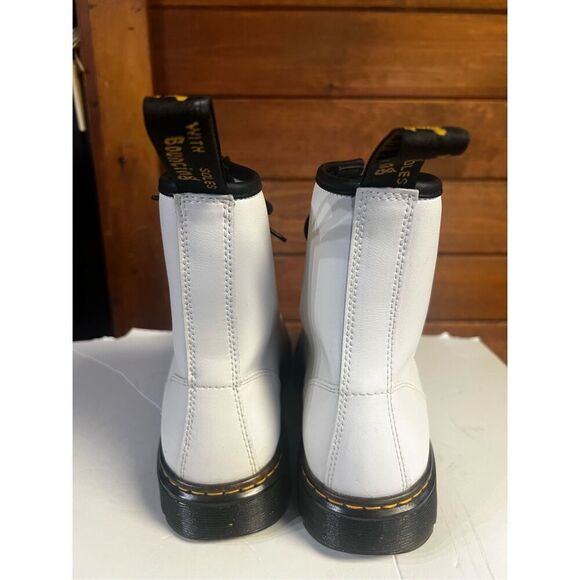 Dr Martens Unisex  Zavala Combat Boots White Sz 9 Womans NWOB - Picture 3 of 8